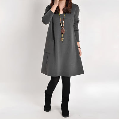 Caroline - Casual winter dress with pockets