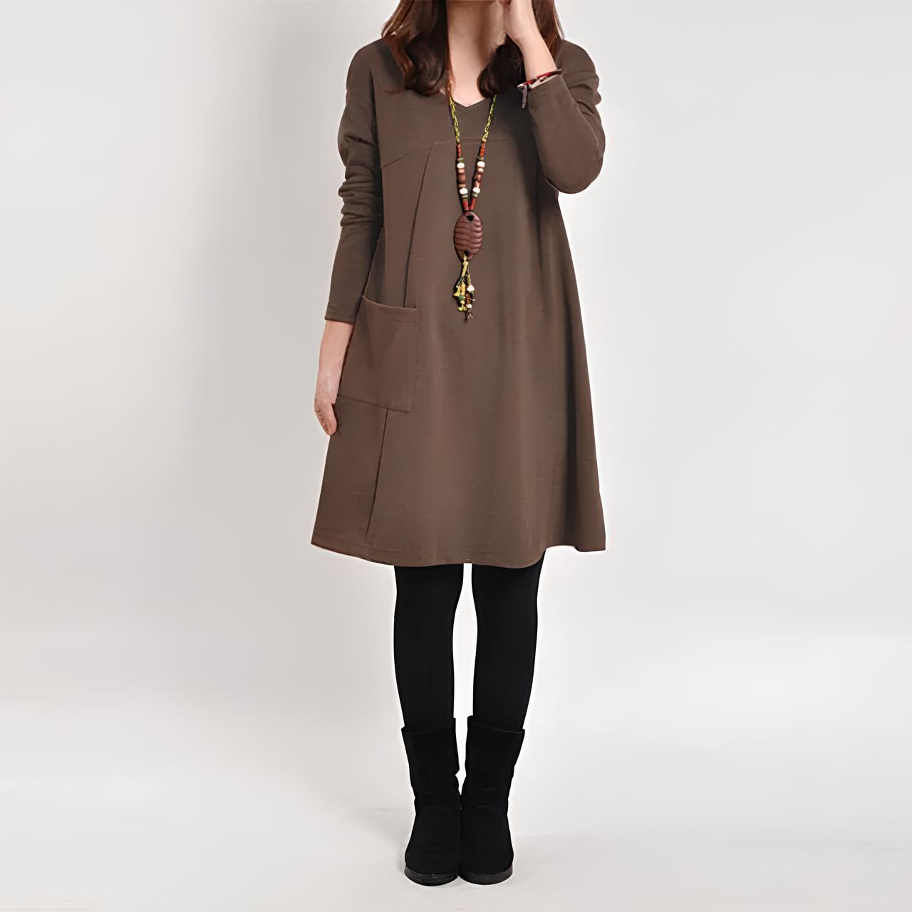 Caroline - Casual winter dress with pockets