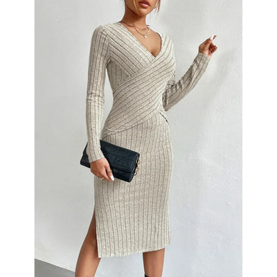 Emily - Timeless Elegance With A Touch Of Simplicity Dress